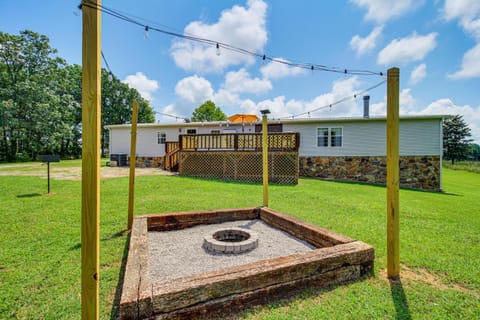 Large Private Yard Home 16 Mi to Fall Creek Falls House in Tennessee