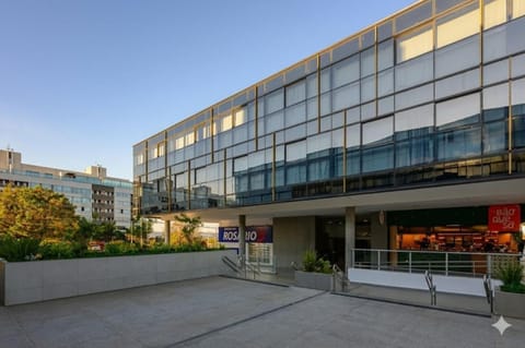 Facade/entrance, Garden