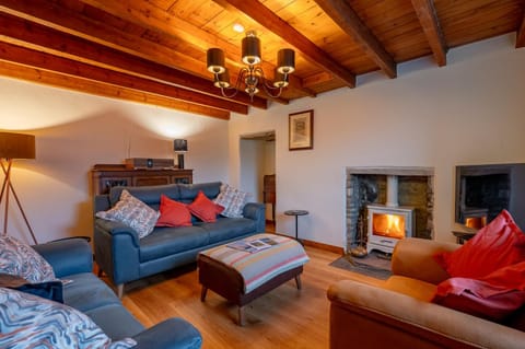 TV and multimedia, Seating area