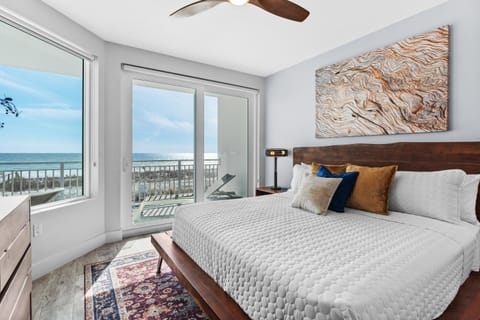 Blu 205 - Oceanfront True Luxury & 2 SETS Free Beach Service Apartment in Okaloosa Island