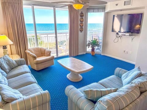 Communal lounge/ TV room, TV and multimedia, Balcony/Terrace, Living room, Sea view