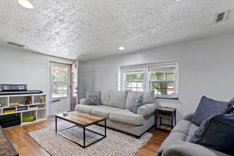 Cozy & Quiet Home Away from Home - 3 Beds 2 Baths - Fully Fenced Yard House in Broad Ripple