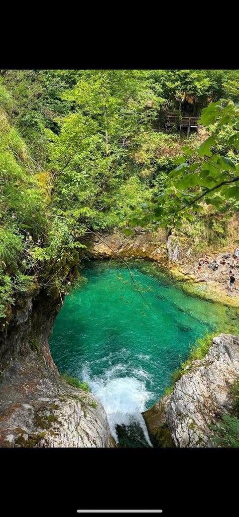 Thethi Mountain guesthouse Bed and Breakfast in Montenegro