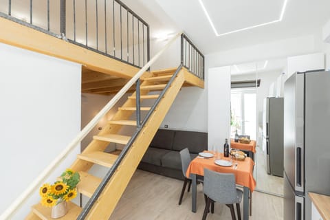 Living room, Seating area, Dining area, air conditioner