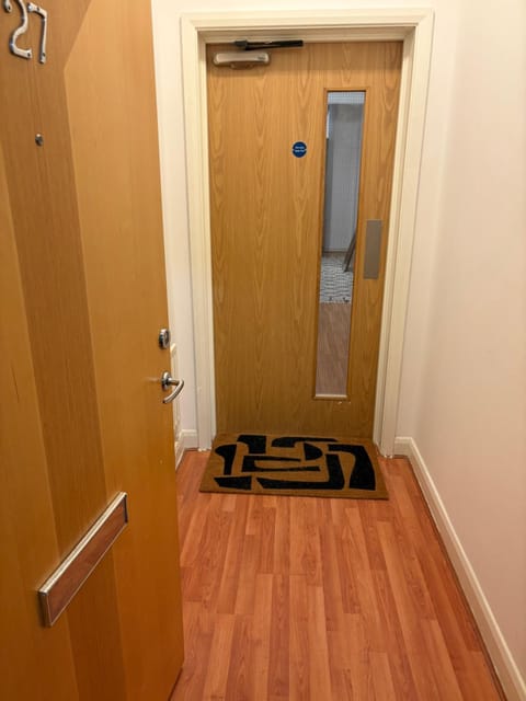 3 Bed Luxury Contractors Apartment, Free Parking, City Centre, Fast WiFi by Opulent Stays Apartment in Derby