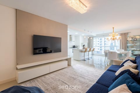 TV and multimedia, Living room, Dining area
