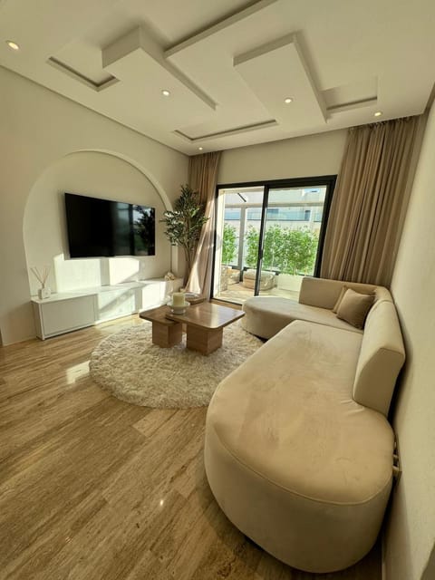 Communal lounge/ TV room, TV and multimedia, Living room