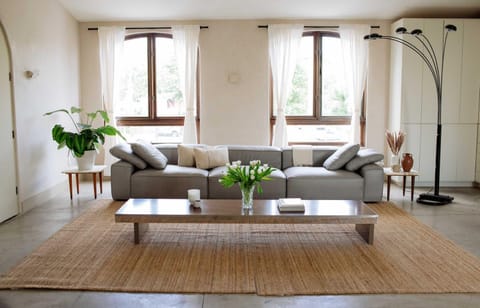 Stylish Penthouse in West Hollywood Bed and Breakfast in West Hollywood