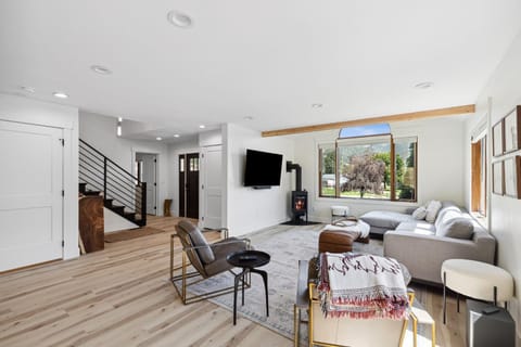 Beautifully updated home in East Missoula House in Missoula