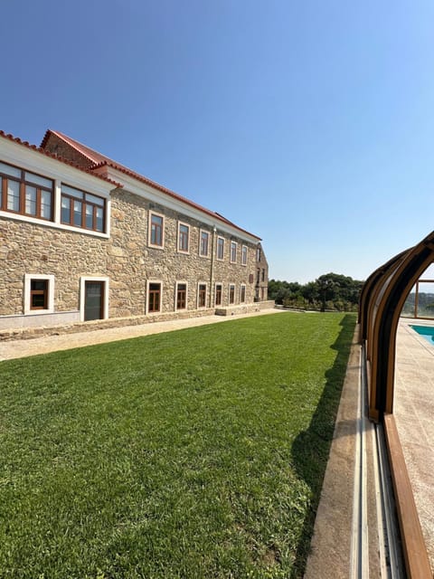 Property building, Garden, Swimming pool
