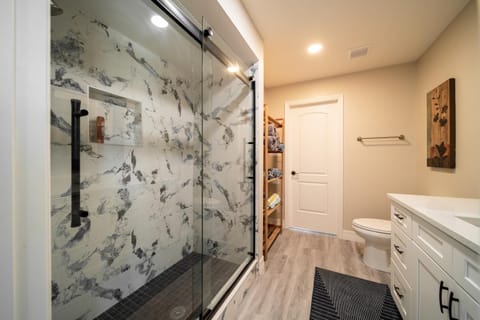 Shower, Toilet, Bathroom