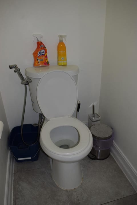 Drip Star Life Hostel Miami 3 Hostel in Golden Glades