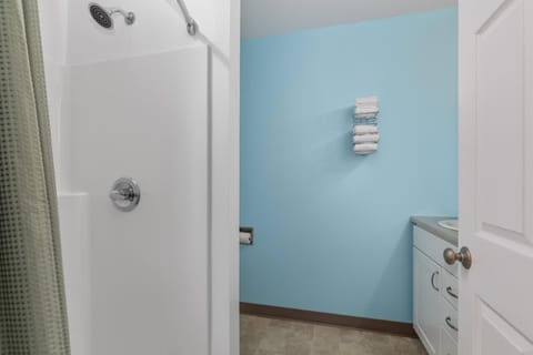 2 Modern Combined Family Studio Apartments Inn in Michigan