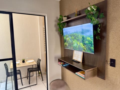 Communal lounge/ TV room, TV and multimedia, Dining area