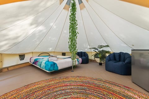 Forest Glamping Retreat with Hot Tub & Fire in Red River Gorge, Wooded with Full Bath House Luxury tent in Kentucky