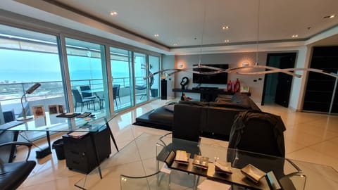 Living room, Seating area, Dining area