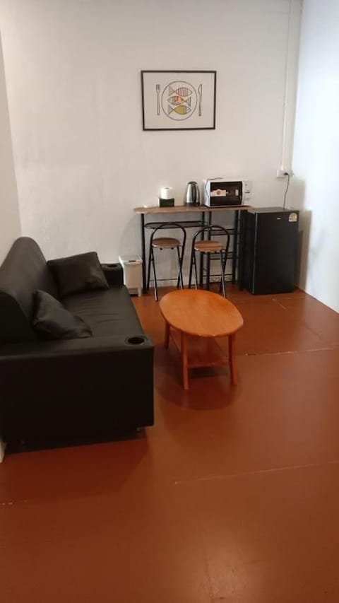 Kitchen or kitchenette, Seating area