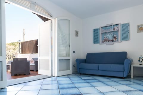 Photo of the whole room, Seating area, Bedroom