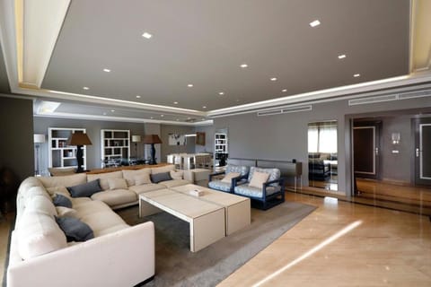 Luxurious Penthouse Apartment in Marbella