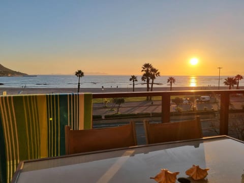 Property building, Balcony/Terrace, Dining area, Mountain view, Sea view, Sunset
