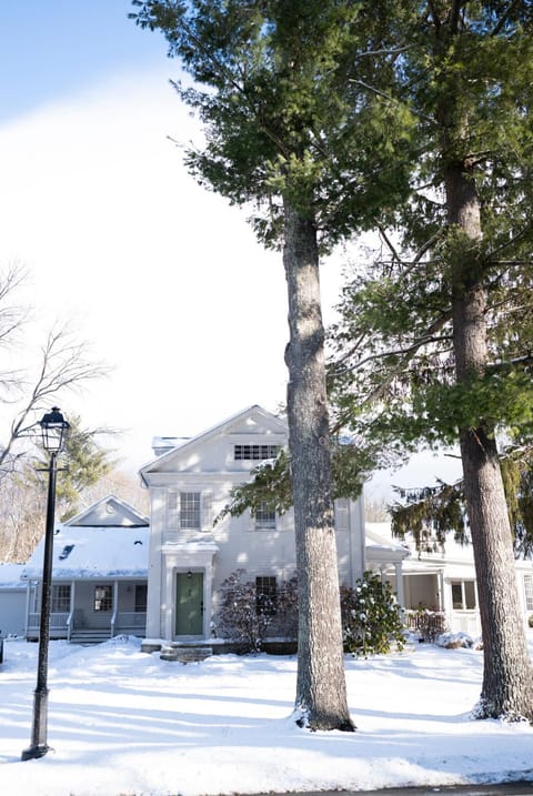 ButtonBall Inn Hotel in South Egremont