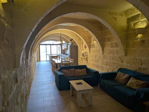 Living room, Dining area, kitchen