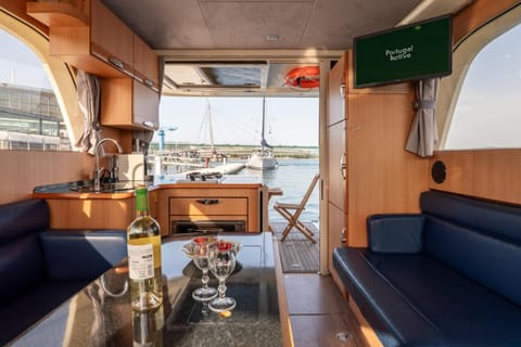 Rosé Dream Boat by Portugal Active Docked boat in Viana do Castelo