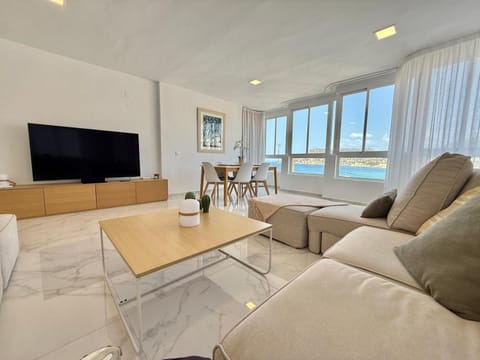 Communal lounge/ TV room, Living room