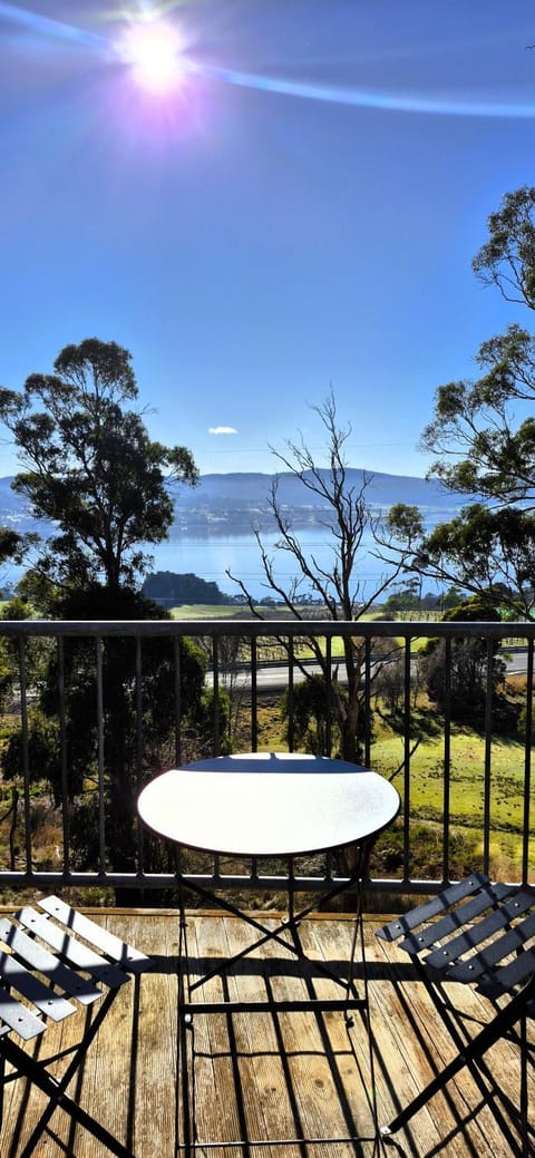 Tamar Tonic - Lush River Views House in Grindelwald