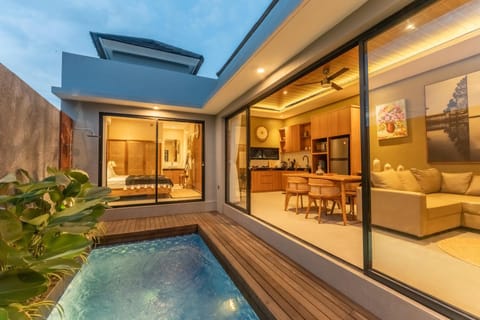 Pool view, Swimming pool