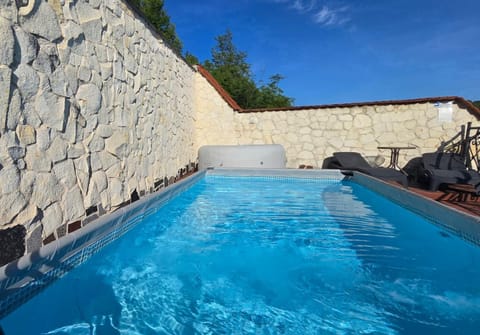 Patio, Swimming pool