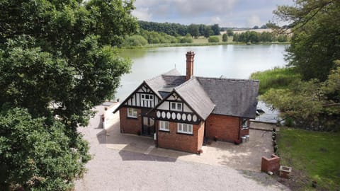The Boathouse House in Lichfield