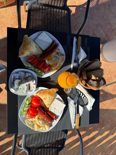 Breakfast, Continental breakfast