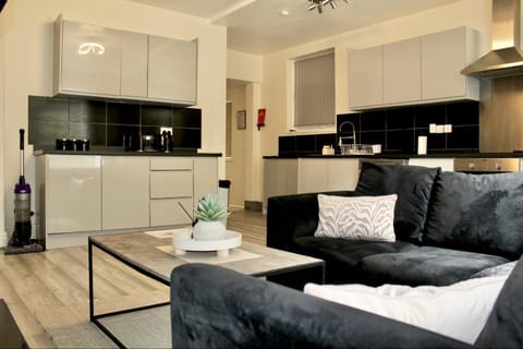 Kitchen or kitchenette, Living room, Dining area