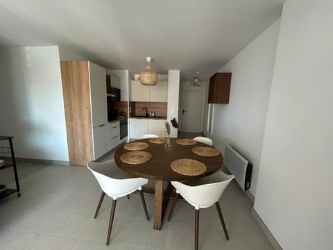 Les Voiles Blanches 126 By Avecoeur Apartment in Antibes