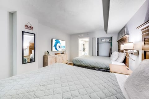 Oceanfront condo Heated Pools & Breathtaking View! Apartment in Myrtle Beach