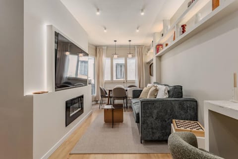 Communal lounge/ TV room, Living room