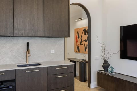 Kitchen or kitchenette