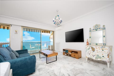 Charmant studio vue mer et plein centre à Menton Apartment in Menton