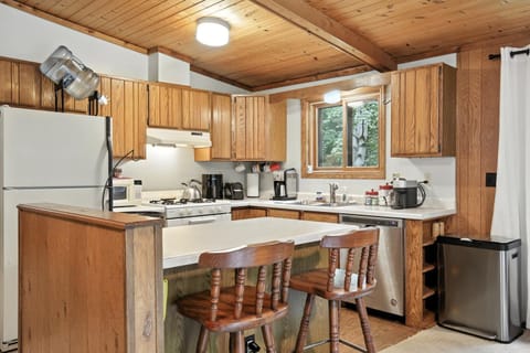 The Treehouse Lakes & Trails Cabin cabin Cabin in Wisconsin