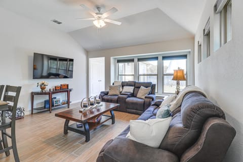 Pool Access and Private Yard Family Home in Kyle! House in Rio Grande