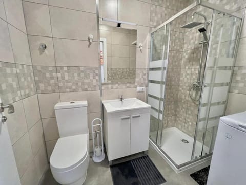 Sunny Terrace Apartment Apartment in Badalona