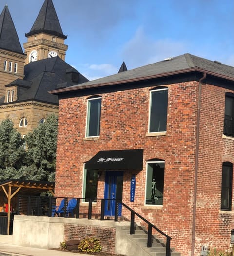 Property building, Facade/entrance
