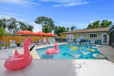 Resort Style Backyard Pool Movie Game Room House in Seminole