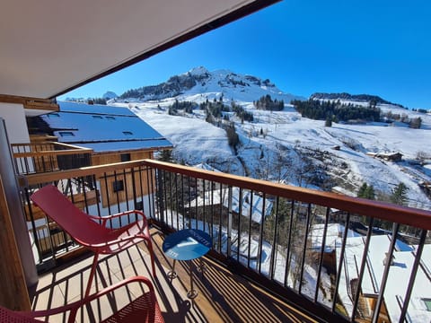 Natural landscape, Winter, View (from property/room), Balcony/Terrace, Balcony/Terrace, Mountain view