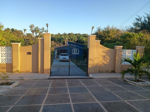 Facade/entrance, Day