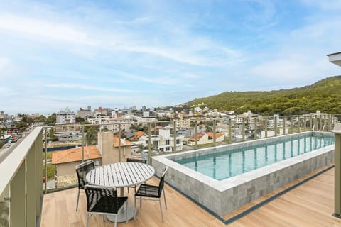 Day, Natural landscape, Mountain view, Pool view, Swimming pool