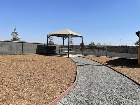 Ocean Breeze 2 bedroom w fenced yard on Mooney House in Visalia