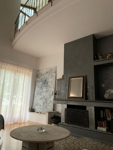 Lounge or bar, Seating area