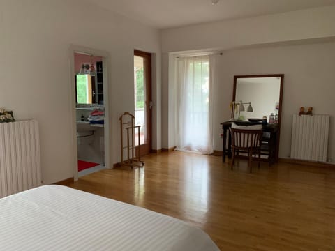 Bed, Garden, View (from property/room), Balcony/Terrace, Other, Photo of the whole room, Bedroom, Guests, Garden view, Area and facilities, Family, furniture, internet, towels, wedding